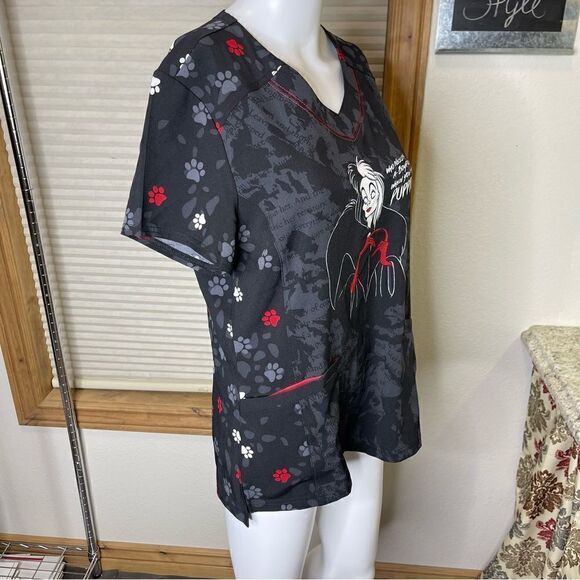 Heart Soul Disney Villains Who Needs You Print Scrub Top - Picture 11 of 15